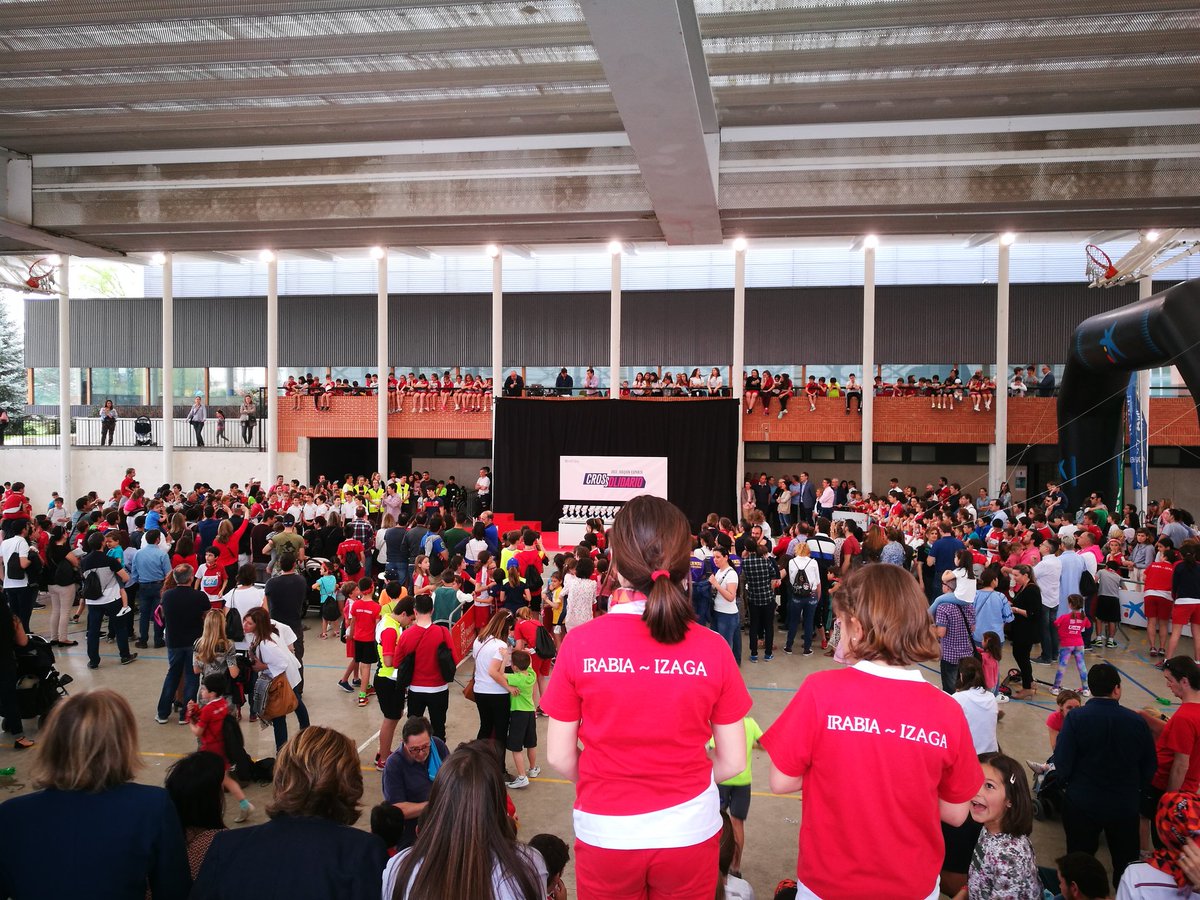 irabiaizaga's tweet photo. Un gran día para la 40 edición del @CrossJJEsparza lleno de premios, sorteos y mucha emoción! Enhorabuena a la organización y a todos los participantes! https://t.co/kmyKAukxYR