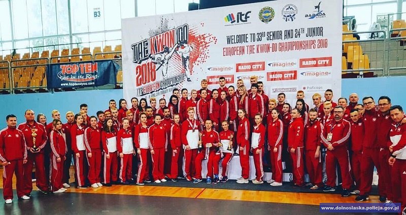 DPolicja's tweet photo. #Legnicka #policja ntka na podium XXXIII #Mistrzostw Europy Seniorów w #Taekwondo w #Mariborze na #Słowenii.
https://t.co/E20HwyFAVq https://t.co/kcPxVOuduT
