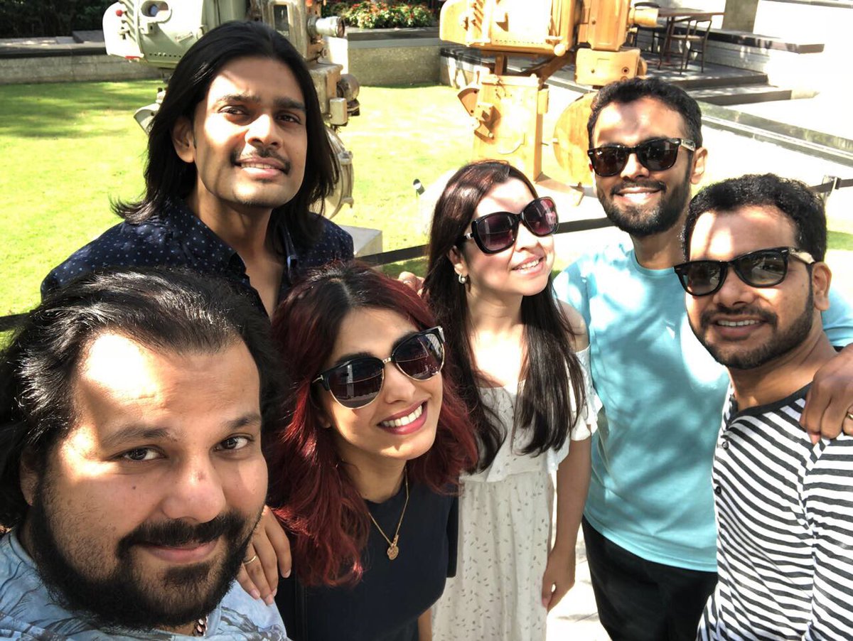 Nayaabudhas's tweet photo. Brunch scenes with my mains #funafternoon #papayabkc with Gino Banks Sangeet Haldipur Anusha Mani Sheldon D'Silva Vinayak Pol. Missed the rest ❤@ginobanks83 @Bassinnova @AnushaManiMusic @SangeetHaldipur @vinayakpo https://t.co/6C6crwGviK