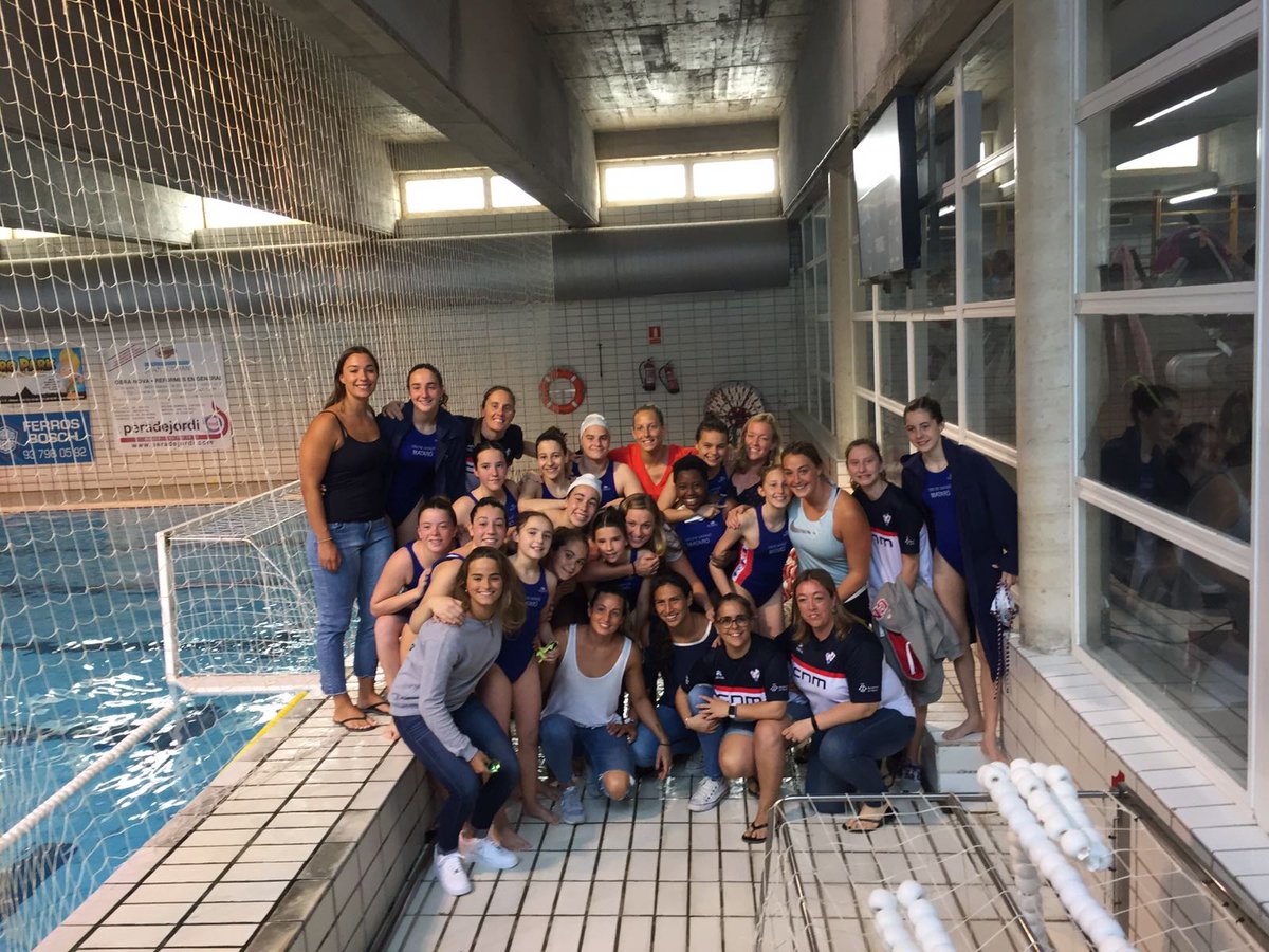 Les #INFf guanyen a <a href="/UEHorta/">UEHorta</a> i s’asseguren acabar la fase regular en 1a posició, garantint el bitllet per Cpt. Espanya. A més, avui les jugadores de l’absolut de <a href="/laSirena/">La Sirena</a> els hi han pogut tornar part de l’escalf que sempre reben per part de la base. #EndavantMATARÓ!!