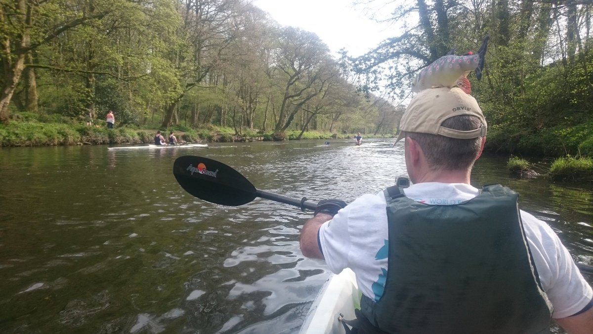 ProfJGrey's tweet photo. Bit of competition on the river! Great to see John of @SandTCUKYorks supporting us
@fishmigration #letitflow #WorldFishMigrationDay #DNAire https://t.co/kDPDFTGaet