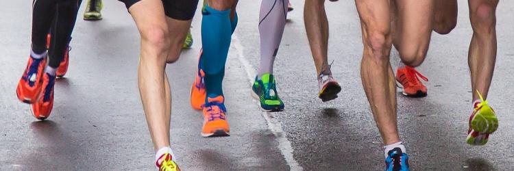 And they are off! Our fantastic team of #LondonMarathon runners. We will be cheering you all the way to the finish line. #vmlm2018