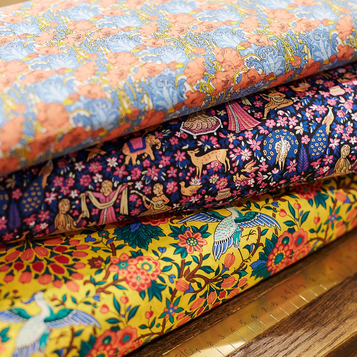 LibertyLondon's tweet image. New at Liberty: The freshest #LibertyLondon fabric additions joining the fold! Discover your favourite new season Tana Lawn: fal.cn/4OGS
