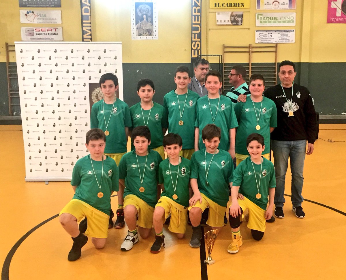 CVCarmenbasket's tweet photo. 1/2 GRACIAS A TODOS!!
6 edición memorial rafael Rojano masculino .
Hoy el femenino en Maristas córdoba 🏀🏀🏀🏀
@cbelpalo @FundacionCBG @CABLinares @cbmaristascor un placer organizar torneos con tanta colaboración y maginifico ambiente de Basket . https://t.co/cV3Dedus0r