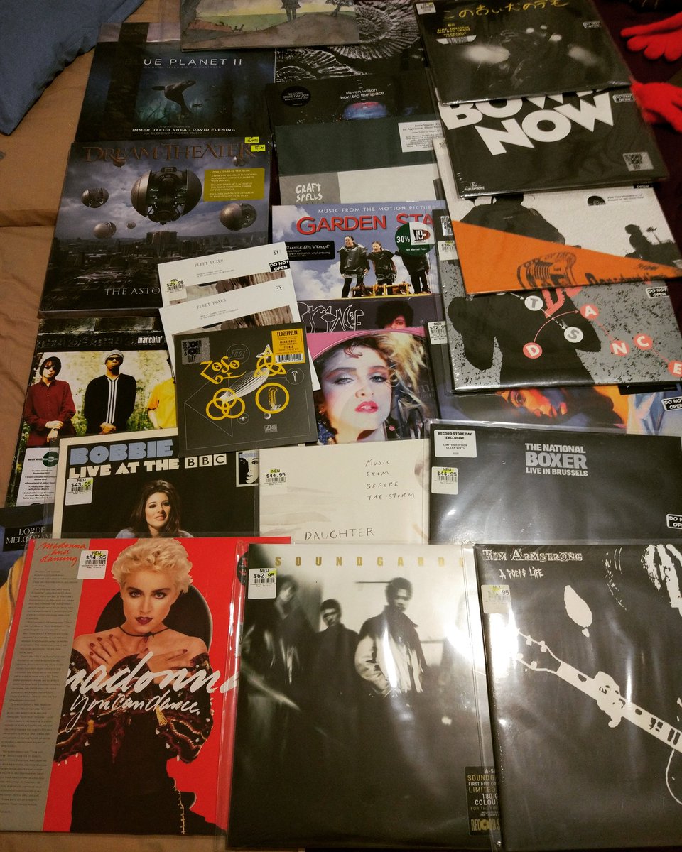 dennysondjaja's tweet photo. My first Record Store Day in New Zealand such a fantastic and chaotic day #MVpledge https://t.co/0DUc4L8E9s