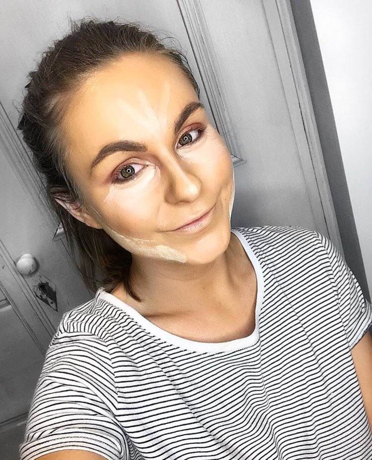 StevieNewman92's tweet photo. Doing my own #KKWBeauty baking on a budget. Using @CollectionLove Sheer Powder. 
#contour #makeup #collectioncosmetics #baking https://t.co/I7KBusJTvW