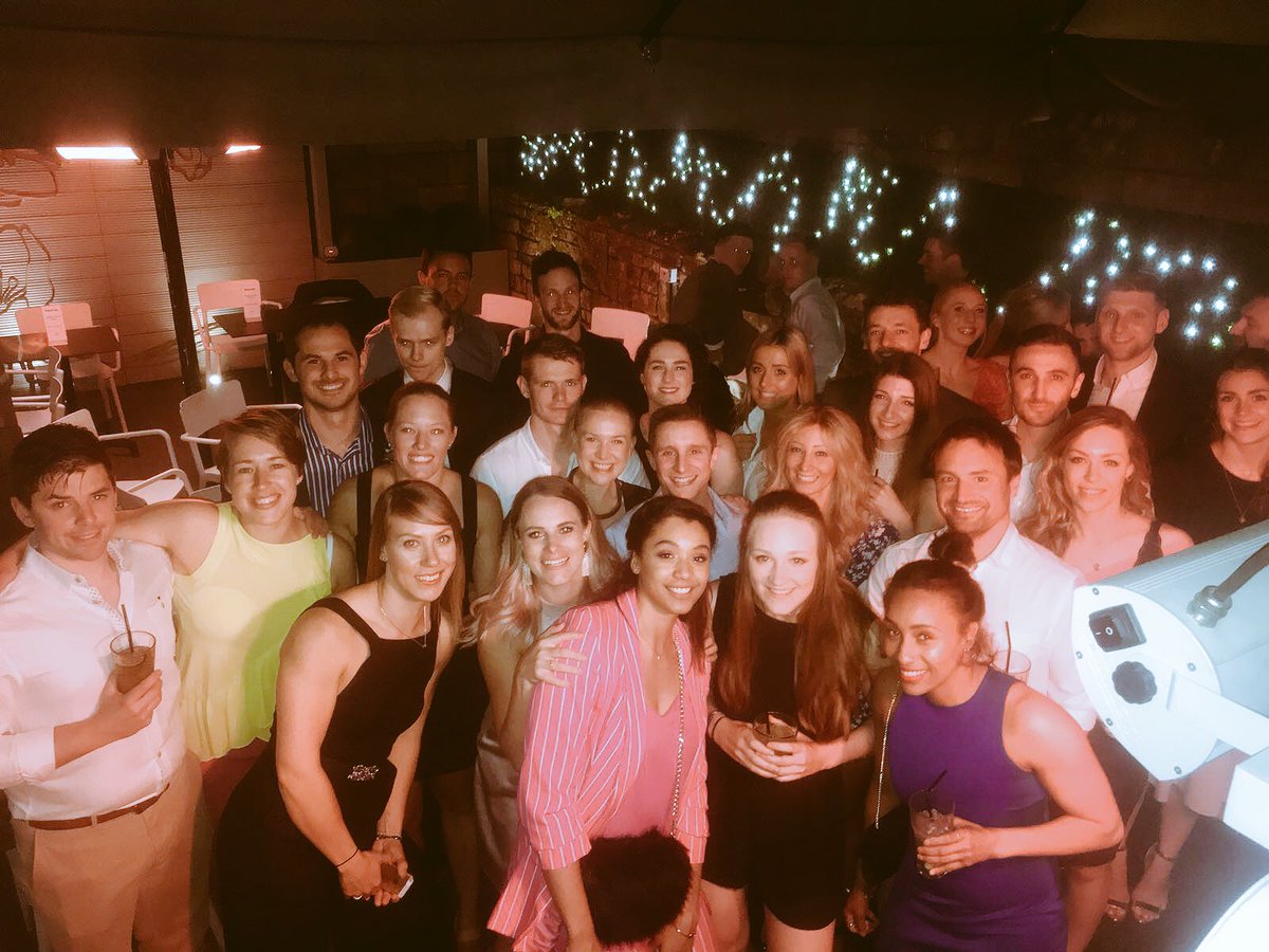 TeaTrayThomas's tweet photo. Thereβs lots of things sport has given me- this amazing group of people is one of them #SkeletonFamily #Fwends #squad #PastAndPresent https://t.co/DU6x3Td0b3