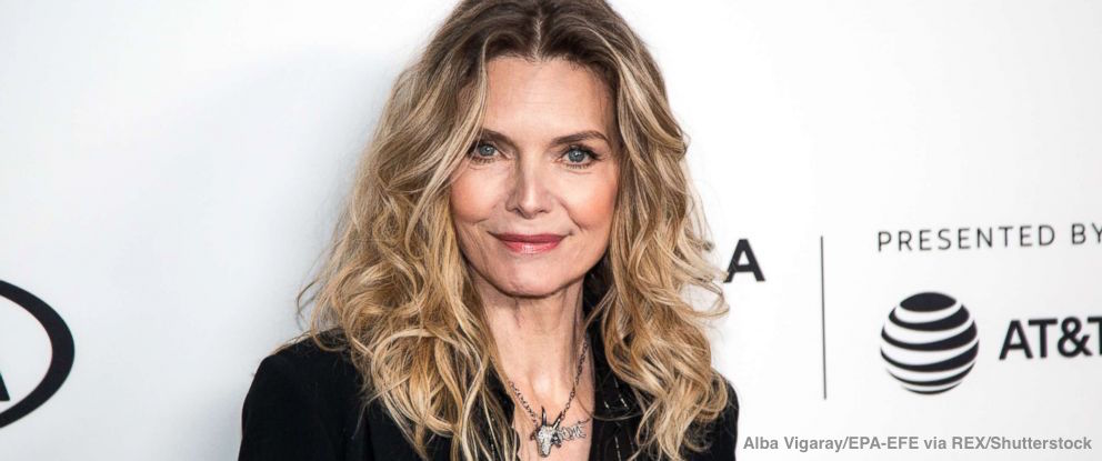 Michelle Pfeiffer lived on a diet of "tomato soup and Marlboros" to play drug addict in "Scarface." abcn.ws/2HPOMtv