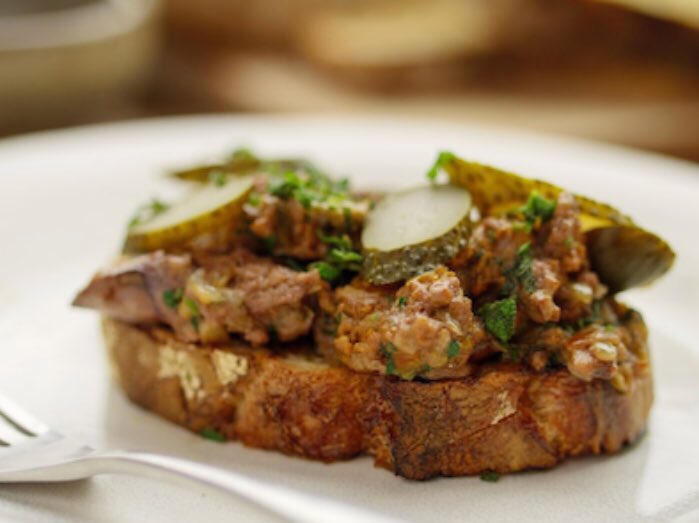KeevilAndKeevil's tweet photo. An unlikely star, our chicken liver is featuring on @SundayBrunchC4 now!
Check out @simonrim transforming it into Smashed Chicken Pâté 😋
Recipe here:
https://t.co/6UrR7KlA2f
Order the livers here:
https:https://t.co/jXT3EPVgLy https://t.co/TIMst70vU4
