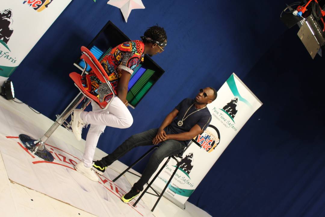 BRobbie9's tweet photo. We dem bad, we real vibers wat u gat, dat was at episode14 of da @horizon_vibe @ubctvuganda @calvinug @fillemusicug  rap up.@FrankSsali2 @aggrey_real @MugishaBobBrian @MariaNakaayi satoz 10:30am-12:00pm #UgLove. https://t.co/lqFDD3gJuo