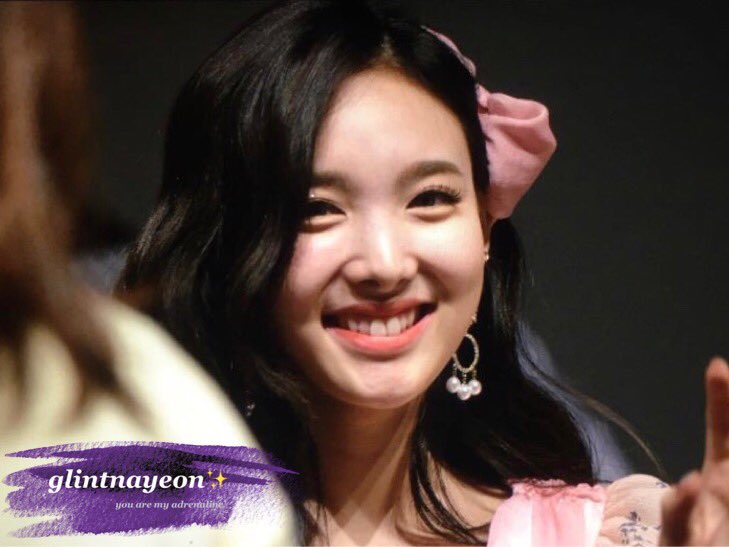 glintnayeon922's tweet photo. 180422 잠실 팬사인회 프리뷰 
#트와이스 #TWICE #나연 #NAYEON
@JYPETWICE https://t.co/RMqHAcNNxo