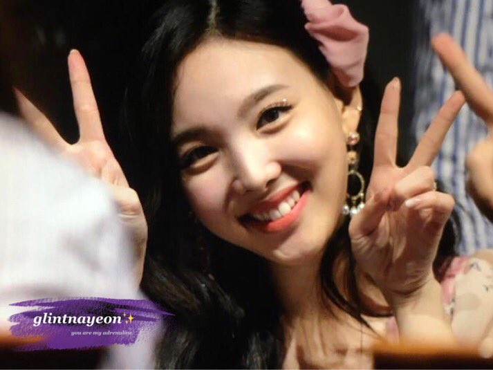 glintnayeon922's tweet photo. 180422 잠실 팬사인회 프리뷰 
#트와이스 #TWICE #나연 #NAYEON
@JYPETWICE https://t.co/RMqHAcNNxo
