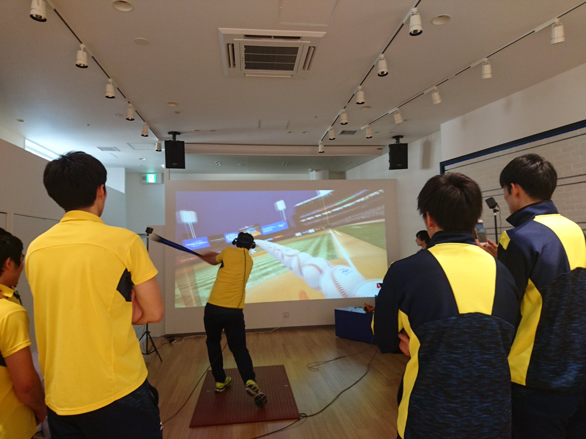 Mizuno Osaka 堺ブレイザーズ の皆様に 野球vr Virtualballpark をお試しいただきました 7f イベントホールでファンの方々を交えて楽しい時間となりました Mizuno 茶屋町 ミズノオオサカ茶屋町 バレーボール