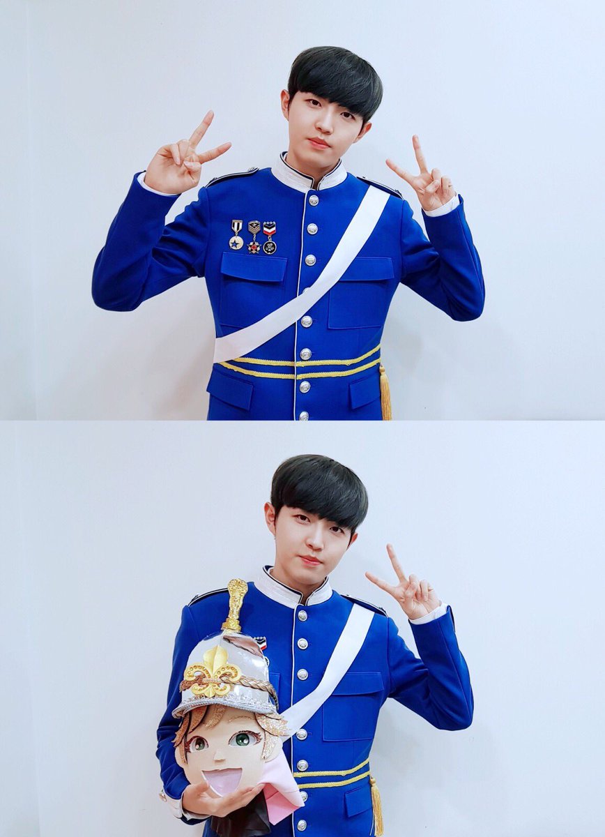 WannaOne_twt's tweet photo. [#워너원데이] 잔망 터지는 개인기부터 감성 자극하는 목소리로 부른 노래 덕에 많은 분들의 마음을 설레이게 만들었던 근위병은! 워너원의 재환이었습니다( ´˂˃` )  
많이 긴장했지만, 마지막 라운드까지 멋지게 노래한 째니에게 많은 하트 보내주세요💙 https://t.co/KsDzS5SvDj
