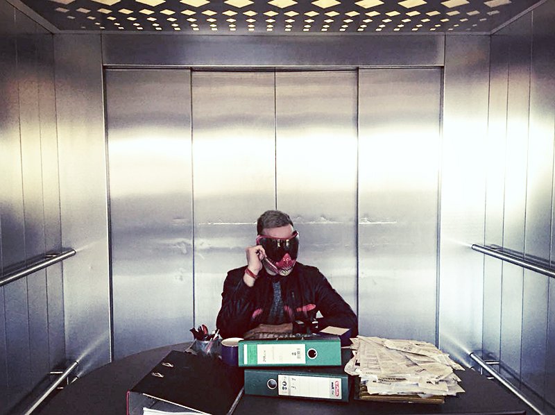 IOIuniverse's tweet photo. Better answer your phone when IOI calls you. „What If I Pretend“ music video up and running: https://t.co/kuNNM8w2O7 #edmfamily #EDM https://t.co/YN8PKVNd2p