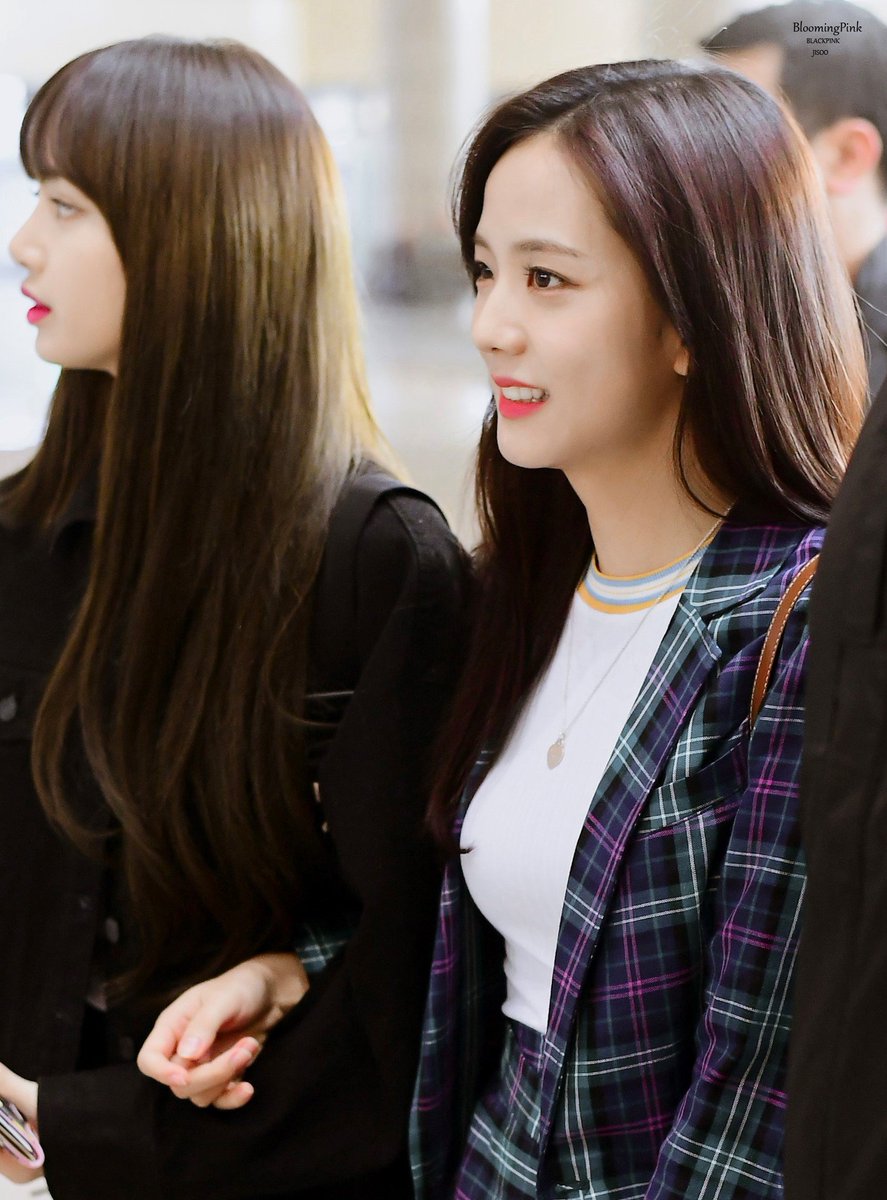 BloomingPink_JS's tweet photo. 180420 GMP 지수

#블랙핑크
#지수 
#BLACKPINK
 #JISOO
@ygofficialblink https://t.co/salPOkyxuu