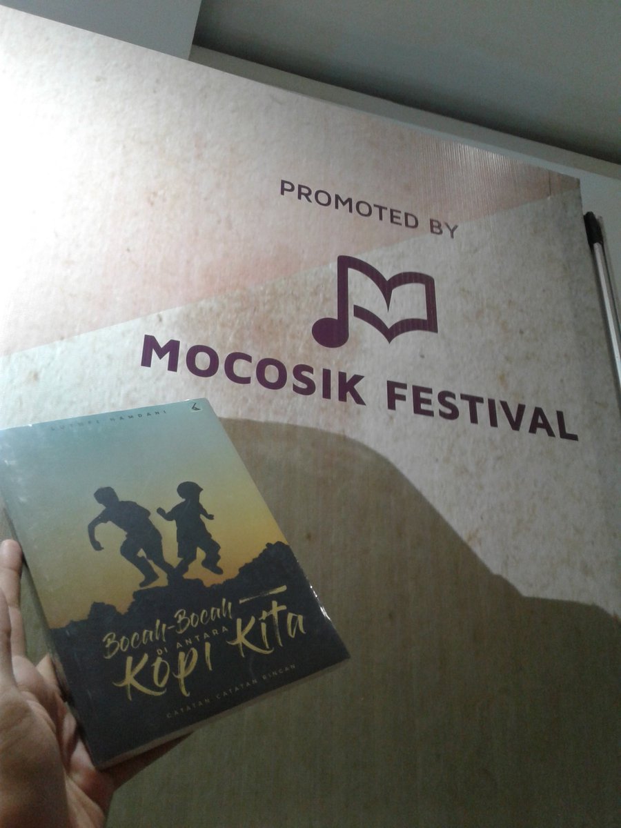 penerbitKAF's tweet photo. Temukan buku-buku kami di @MocoSikFestival #mocosikfestival2018 di Jogja Expo Center. https://t.co/anvuO5YvEp