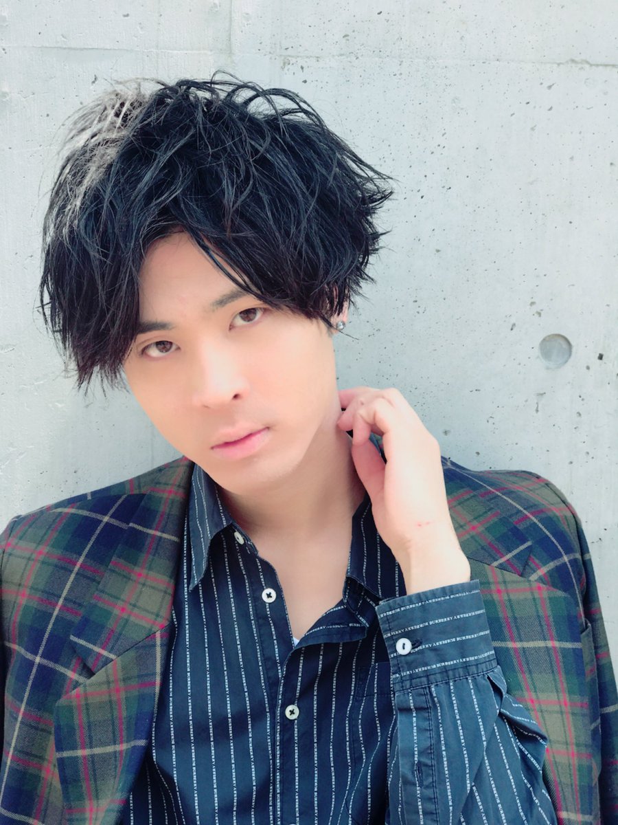 ট ইট র ハマカワ 遅めの春ヘアー ハーフbアップマッシュ 前髪を少し分けあげるだけで ワイルドさをプラス 甘めな雰囲気 ワイルドさの甘辛mixスタイル 使用waxは Lipps ハードブラスト Lipps L14 フリーハードです メンズ メンズヘア ট ইট র ハマカワ 遅めの春ヘアー ハーフbアップマッシュ 前髪を少し分けあげるだけで ワイルドさをプラス 甘めな雰囲気 ワイルドさの甘辛mixスタイル 使用waxは Lipps ハードブラスト Lipps L14 フリーハードです メンズ メンズヘア