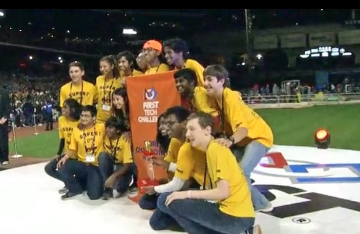 AleshiaProf's tweet photo. Thanks @Qualcomm for the supporting the beautiful experience of the #FirstRobitics Championship in Houston!
I was blown away by the beautiful diversity throughout the show! #FirstLikeAGirl https://t.co/j54hi5jtcJ