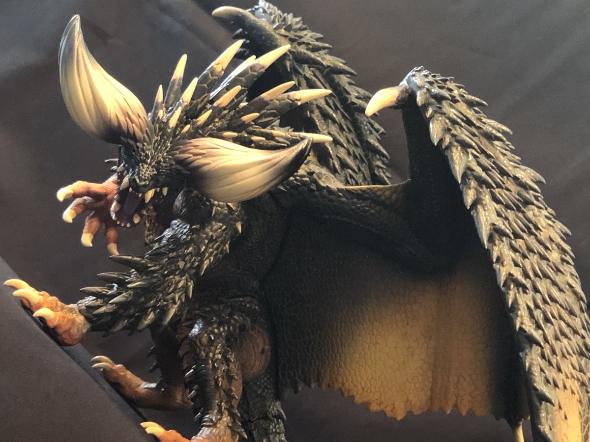 小嶋慎太郎 V Twitter 一番くじネルギガンテ かなりカッコいい 一番くじ モンハン モンハンワールド