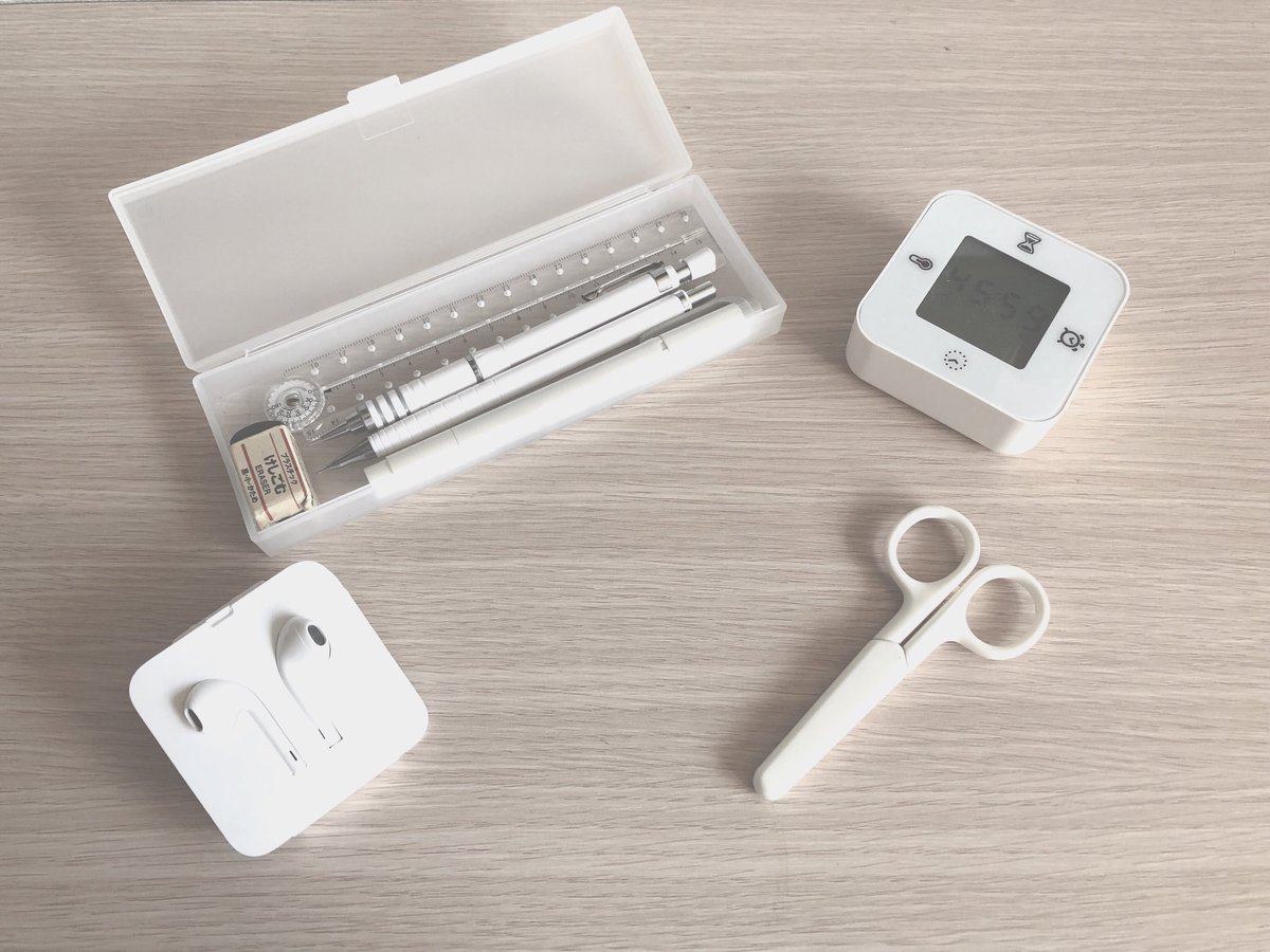 sora____study's tweet image. tag .
 
≫中Ⅲ
≫偏差値71へ
≫white
≫Partner @Smile__study 

#勉強垢さんと繋がりたい 
#一緒に勉強頑張ってくれる人RT 
#勉強垢さんフォロバします 
#勉強垢さんと一緒に頑張りたい