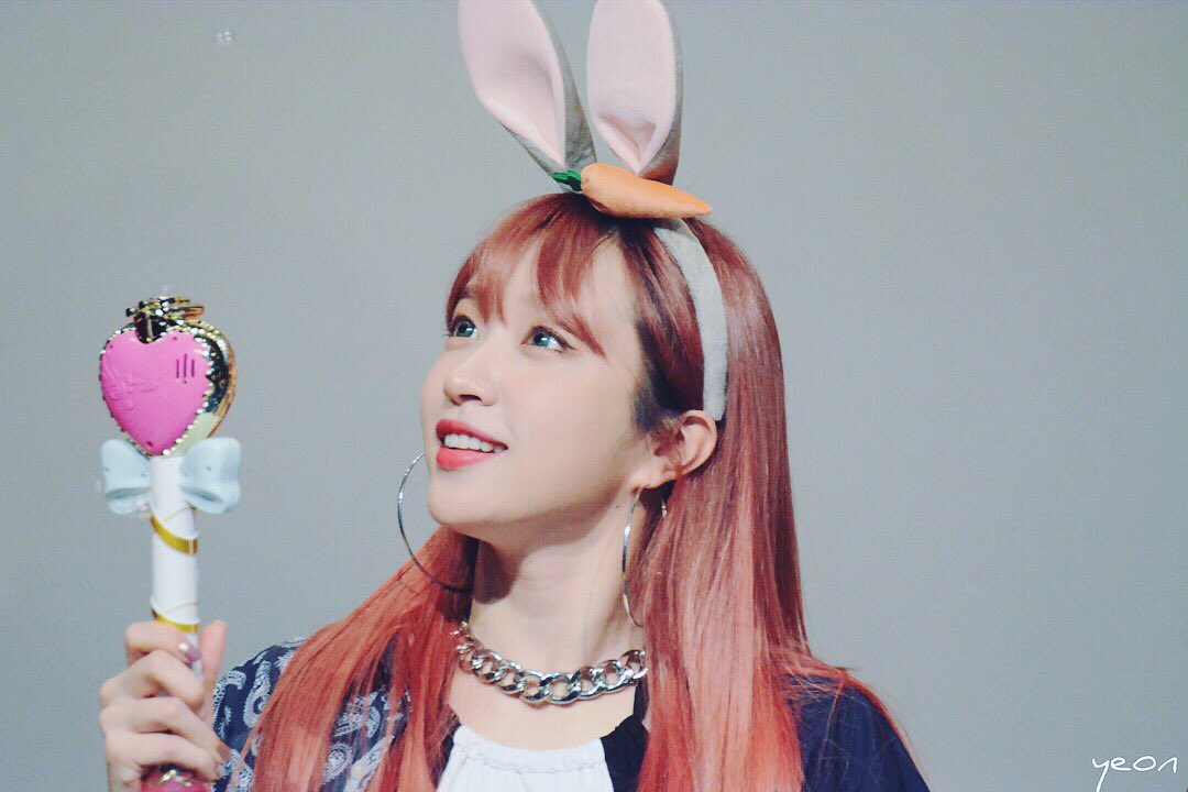 ____YEON____'s tweet photo. 180421 중구 팬싸 
선녀님🧚‍♀️
#하니 #안희연 #HANI #EXID https://t.co/nh5YjAPYGc