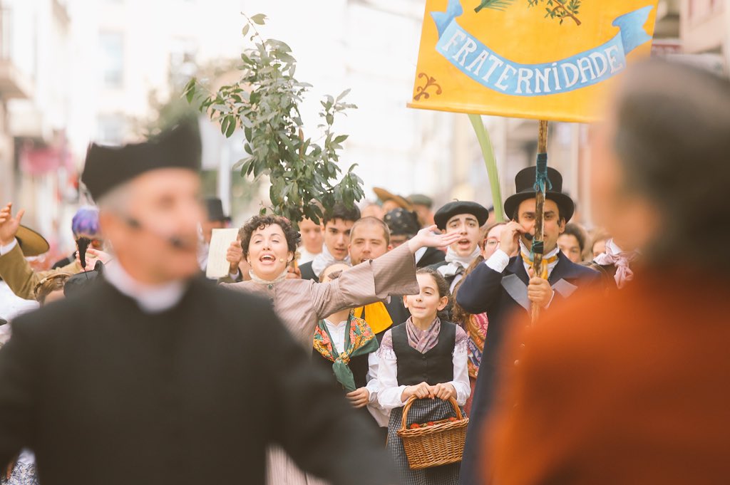 Aurelio Aguirre e Rosalía de Castro camiño do #BanqueteDeConxo