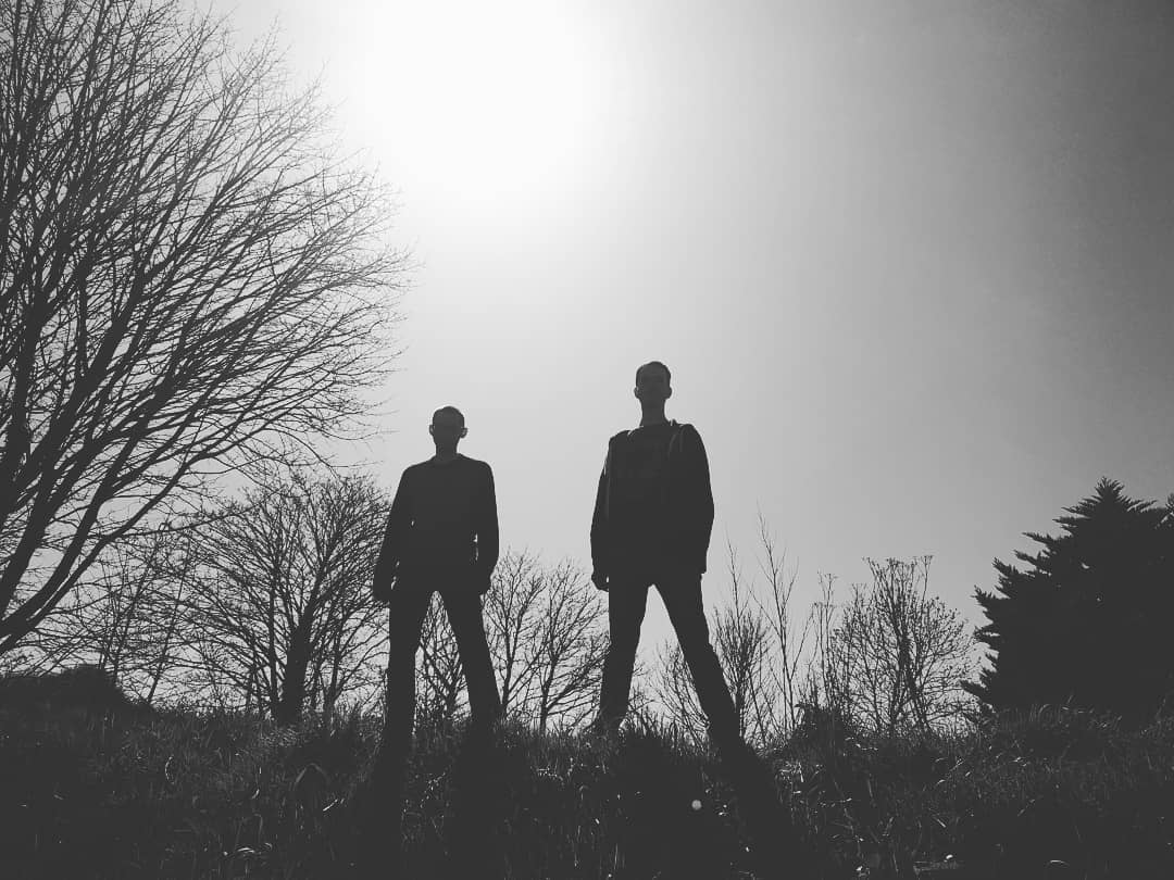 hypnotyst's tweet photo. #More #vocal #recording #sessions @WhiteWellStudio #yesterday
#engineered by @Inner_Chapter 
One step closer #MIDNIGHT
@electronicfolk #fun #studio #sun #trees #MusicIsLife #AddictedToMusic https://t.co/ZKRmX0dv5d