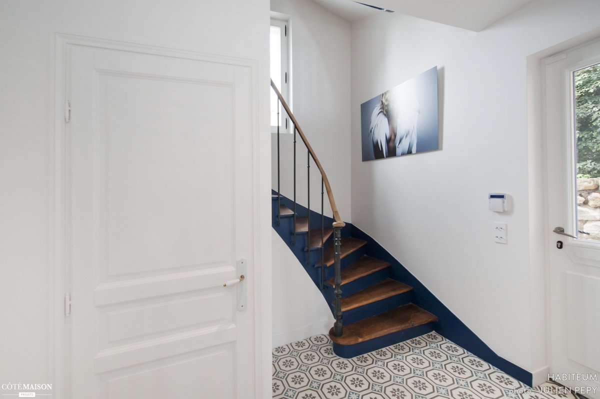 En images la #rénovation intégrale d'une maison parisienne inhabitée pendant plus de 20 ans !  mon.actu.io/r/nr1p-_x