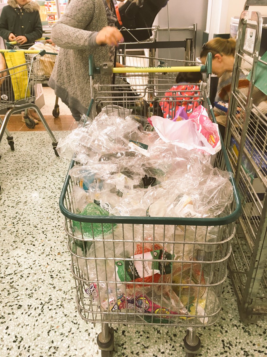 PlasticFreeNQ's tweet photo. Our #massunwrap at @Morrisons was amazing! #Newquay #Cornwall says a big NO to #avoidableplastics #EarthDay2018 #plasticfreecoastlines https://t.co/ko6yj5AcYz
