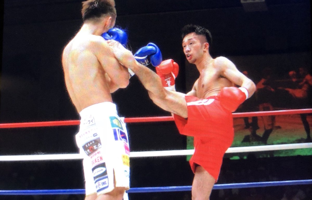 ゴング格闘技 در توییتر Krush 87 第7試合 Krush 58kg Fight 3分3r 延長1r 神戸翔太 Neokick 判定0 3 29 30 28 30 27 30 伊澤波人 K 1 Gym Sagami Ono Krest 伊澤は左右ボディで前進 打ち下ろしのロー当てる 神戸は左右外からはたきボディ打ち ゴング格闘技 در توییتر Krush 87 第7試合 Krush 58kg Fight 3分3r 延長1r 神戸翔太 Neokick 判定0 3 29 30 28 30 27 30 伊澤波人 K 1 Gym Sagami Ono Krest 伊澤は左右ボディで前進 打ち下ろしのロー当てる 神戸は左右外からはたきボディ打ち