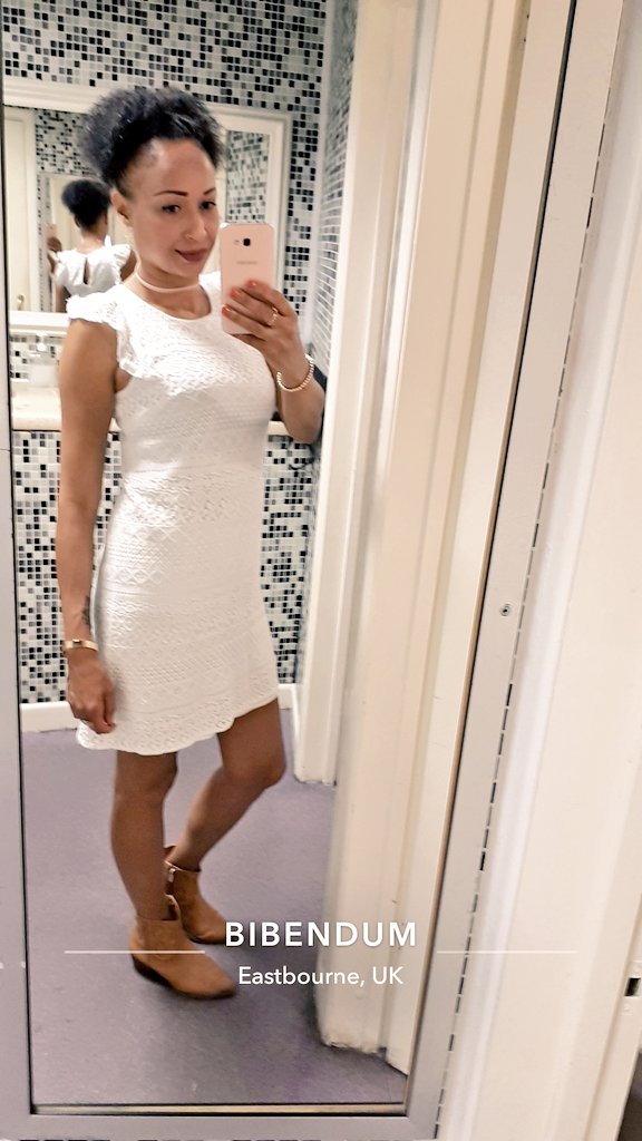 #whitelacedress