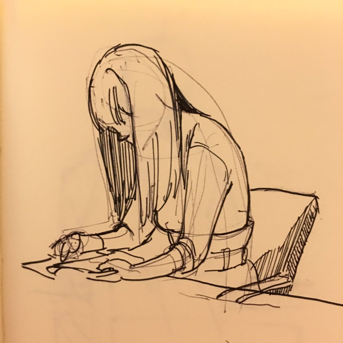 カフェスケッチ。時間もあったのでせっかくなのでちょっとやってみたけど、難しいけど楽しかったー。
もっといろんな人を描いてみたいし、ドローイング頑張りたいな。