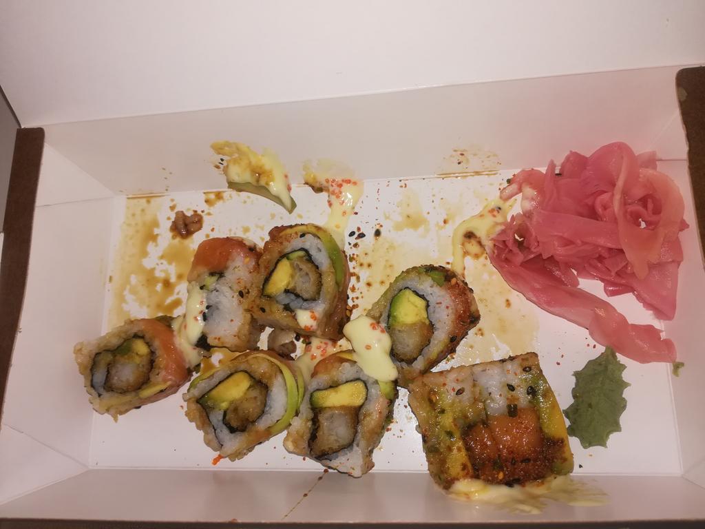 MsweliPhiliswa's tweet photo. Working on a Sunday.. So I decided to spoil myself a little #lunchtimethings https://t.co/r8kWsnFVZa