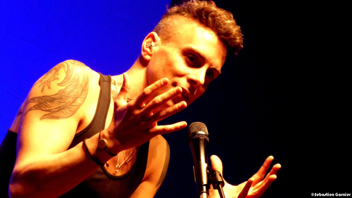 Concertsforever's tweet photo. A concert full of emotion with @AsafAvidan in April at @LeGrandRex #asafavidan #concert #heartistheanswer https://t.co/mnrpGhtuP1