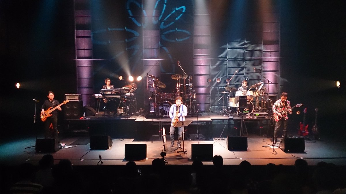 kitazawaSTAFF's tweet photo. 楽しかった～！ゲストコーナーも最高でした＼(^o^)／MUSIONさんのライブは毎回楽しい！おもしろい(笑)…   #MUSION  #神保彰  #いわき市 #アリオス https://t.co/6OHgAIFCgf