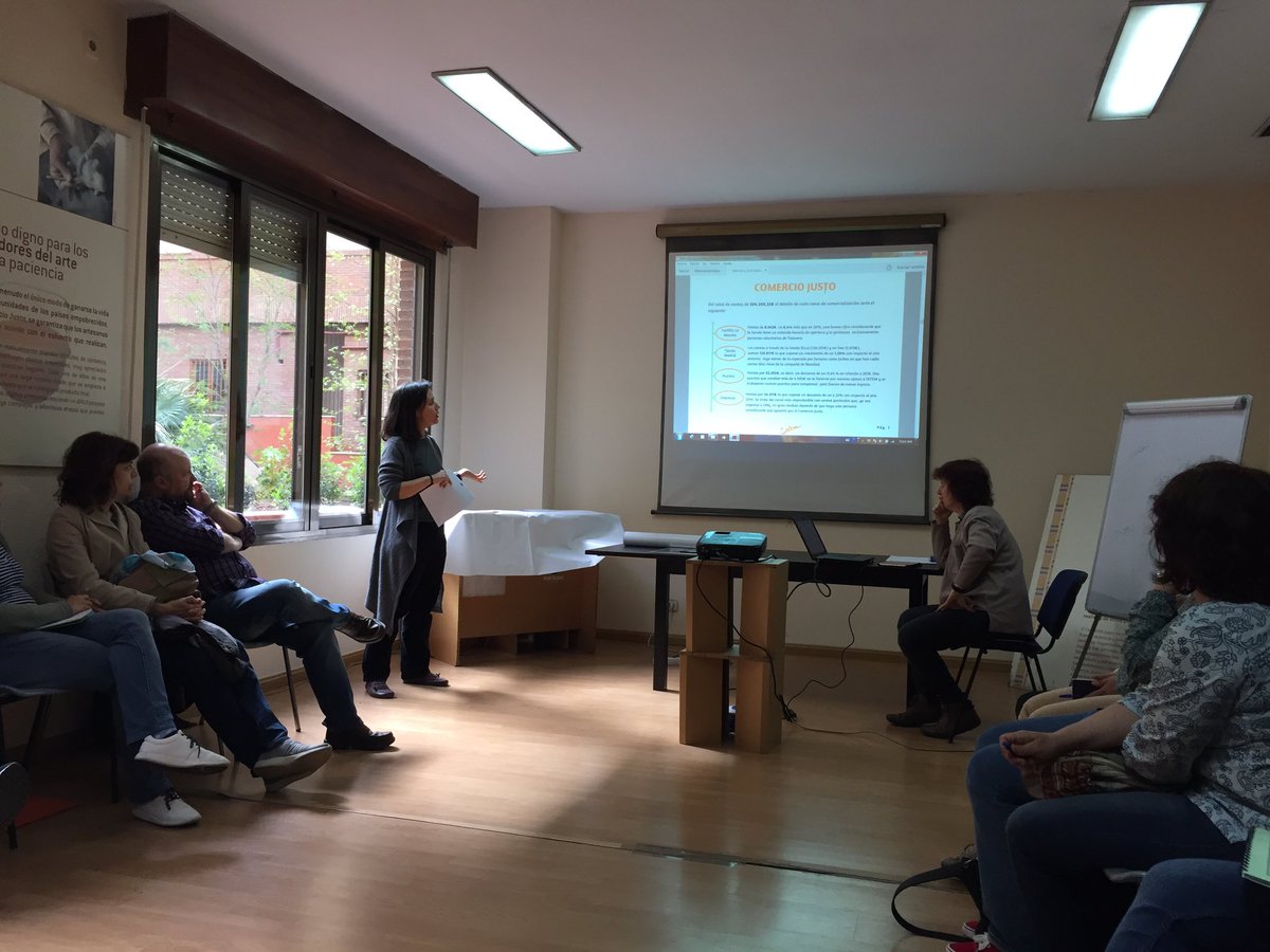 MartiRamos65's tweet photo. En la asamble de @SETEM_MCM trabajando por un mundo más justo, igualitario, decente y sostenible. #ComercioJusto https://t.co/9mrxVyaDEp