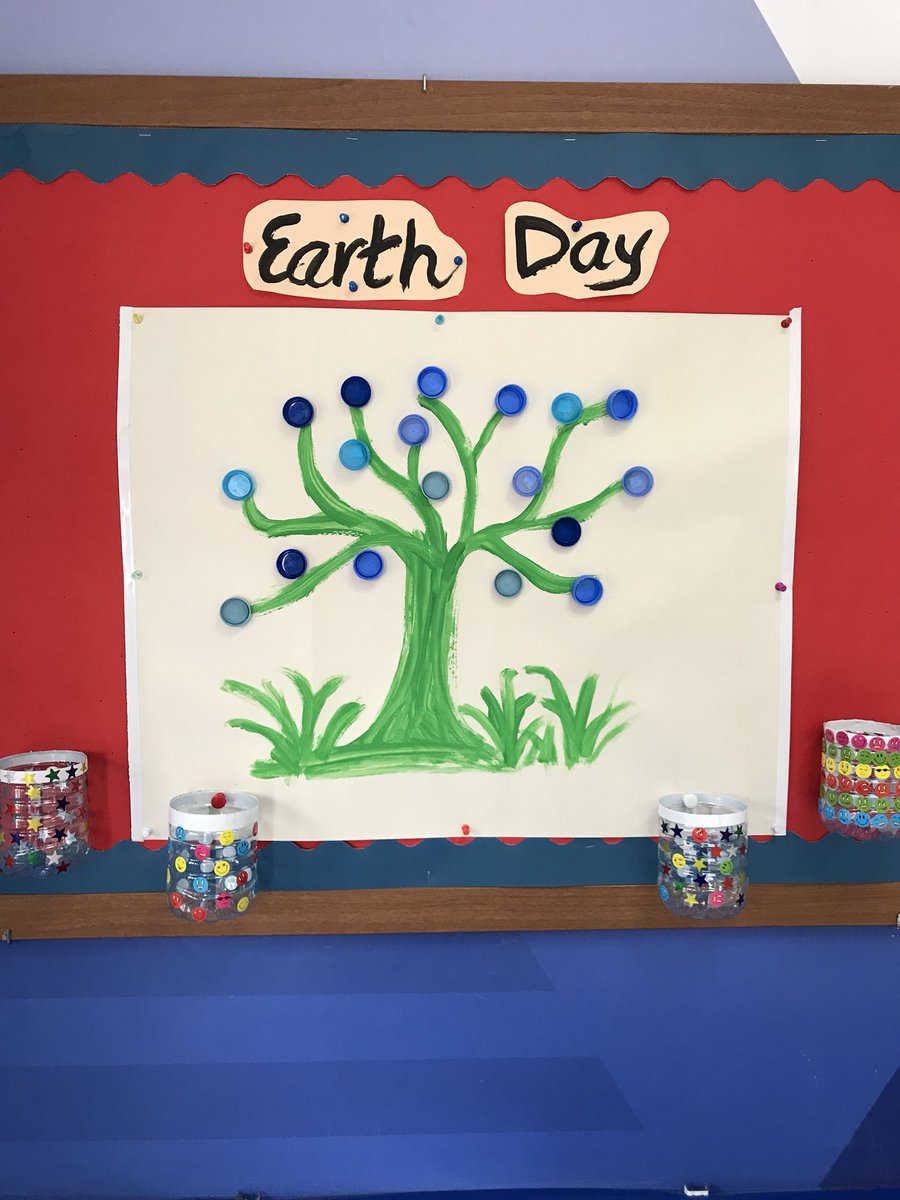 DohaAcademySLWA's tweet photo. Foundation stage work on Earth Day #DASalwa #EarthDay2018 #QAFCO https://t.co/3lRq1rsYIg
