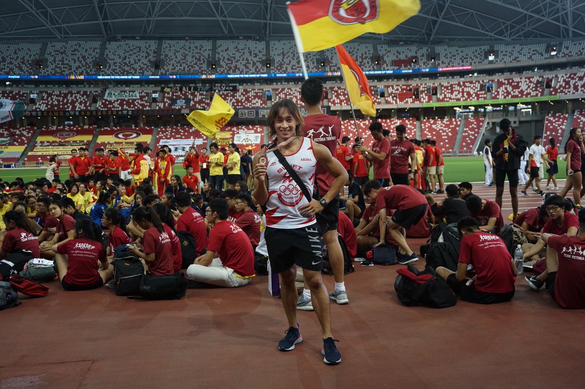 JericoEjercito's tweet image. Worth-it! Bringing home a medal from the 80th Singapore Track and Field Championships! First international exposure for this year; just the beginning for this season! ⚡️
#Athletics #Sports #SwiftClub #TeamNike #Track
instagram.com/p/BhlsCUWBspb/