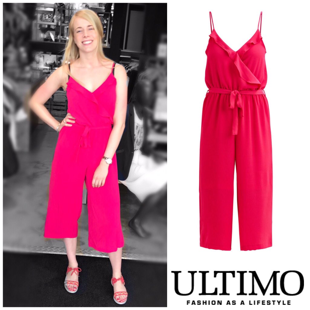 Ultimomode's tweet photo. New Arrivals!! Perfect for this sunny weather😎☀️☀️☀️ #roze #Jumpsuit #ultimomode #Oldenzaal #kleding #mode #new #arrivals #twente https://t.co/J9GTePE3Ey