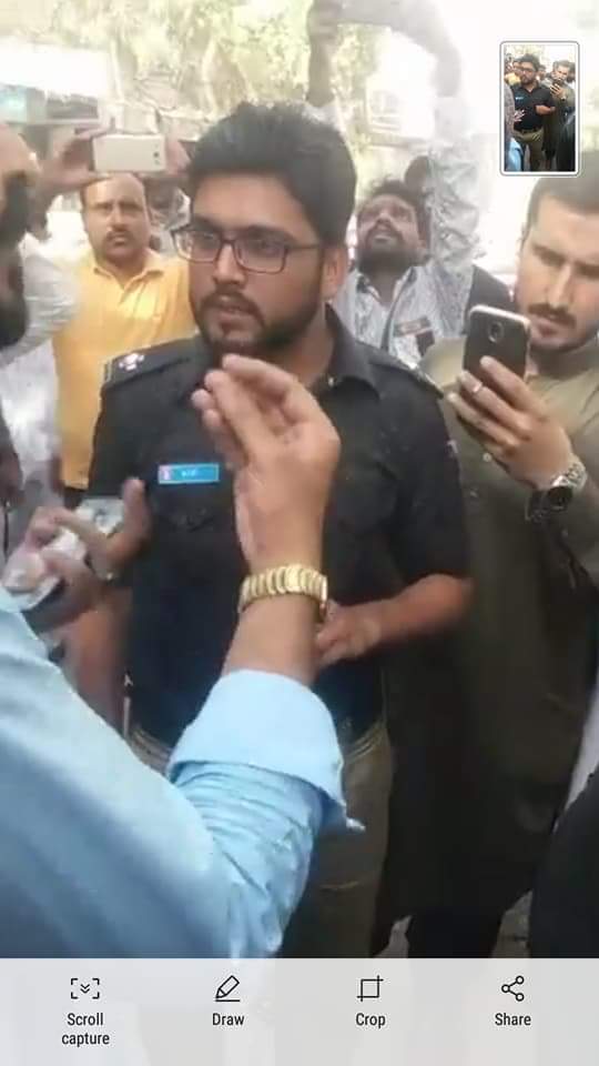yakhanyz's tweet photo. We #Condemns #Punjab & #Sindh #Police illegally arresting #Ptmworkers 🗣👇 @pid_gov
Stop #PashtunProfiling dont let this fire
#Arrestme i am #PTMActivist
We want peace life dignity
@AJEnglish @nytimes @UN @husainhaqqani @a_siab
#PashtunLongMarch2Lahore
#ReleasePtmActivists https://t.co/cnBuBhDr63