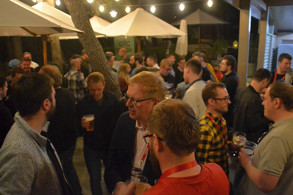 mieszau's tweet photo. Polish party thank you's!
To @RebootDevelop for having us.
To @AnsharStudios, #walkabout, @gdcon and @IGPolska for sponsring it!
And you awesome #gamedev people for buinding its quality by your presence.
#RebootDevelop #RebootDevelop2018 https://t.co/dqqAslHNUI
