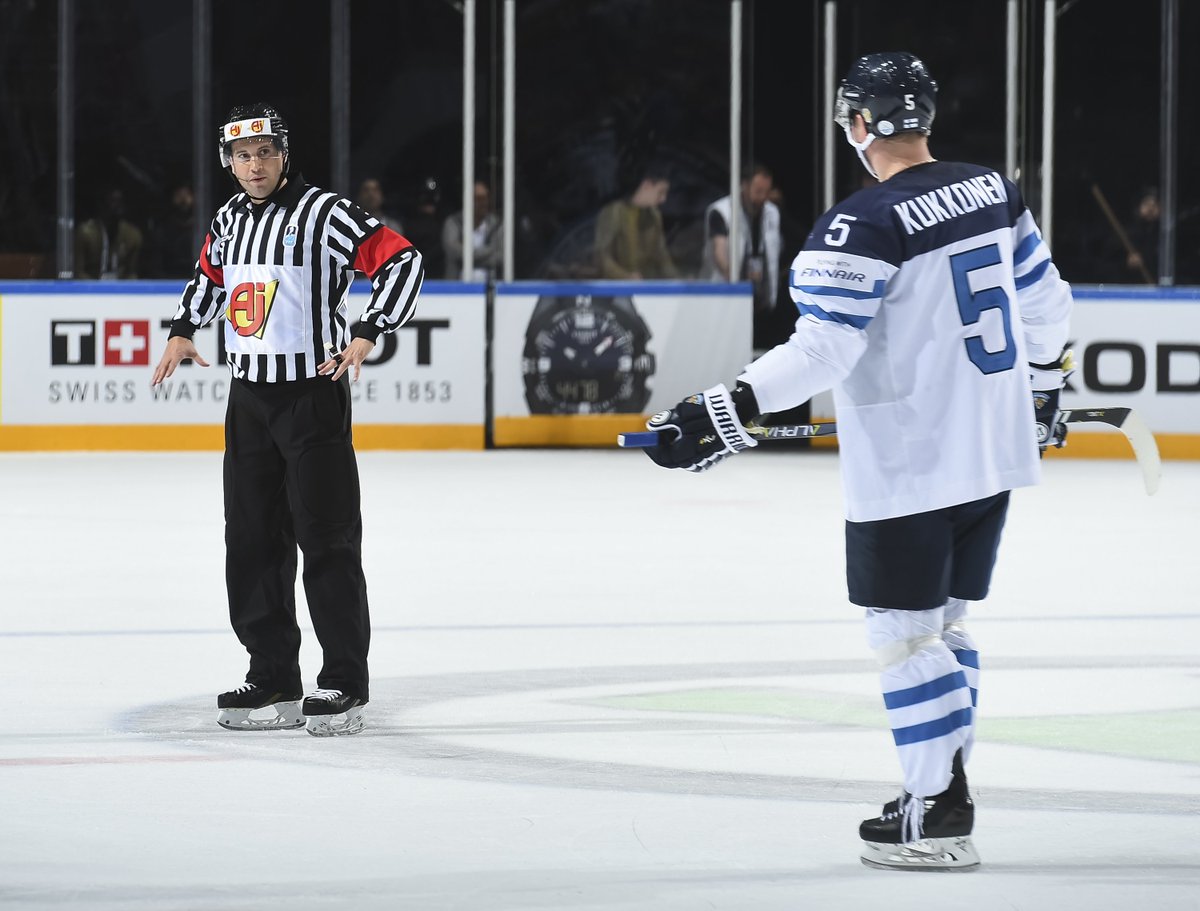 Zuwachs bei den Profi-Refs: Mark Lemelin neuer Fulltime-Schiedsrichter /
Mark Lemelin nouvel arbitre professionnel chez Swiss Ice Hockey
sihf.ch/de/referees/ne…