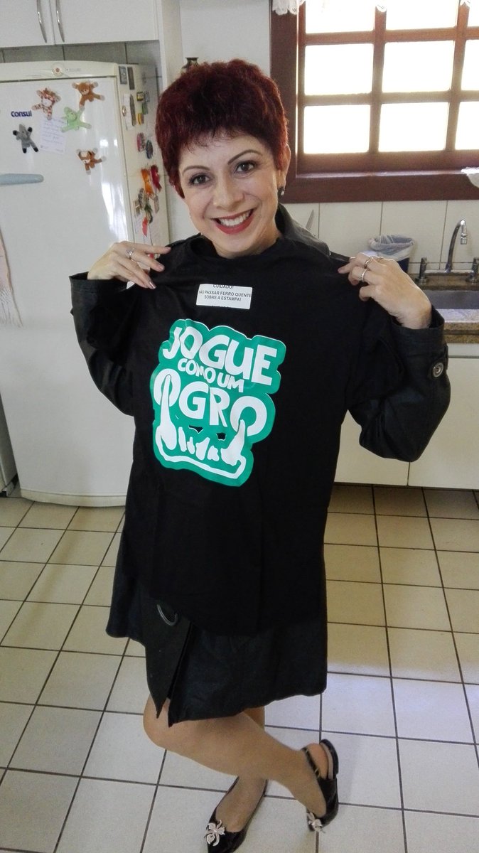 joguecomoumogro's tweet photo. Hoje minha mãe virou #timeogro quero aproveitar p agradecer àqueles q estão cmg desde o começo. @oCooruja @CasamentoNerd @GeneralNerdBR https://t.co/kgrrIsBM1G