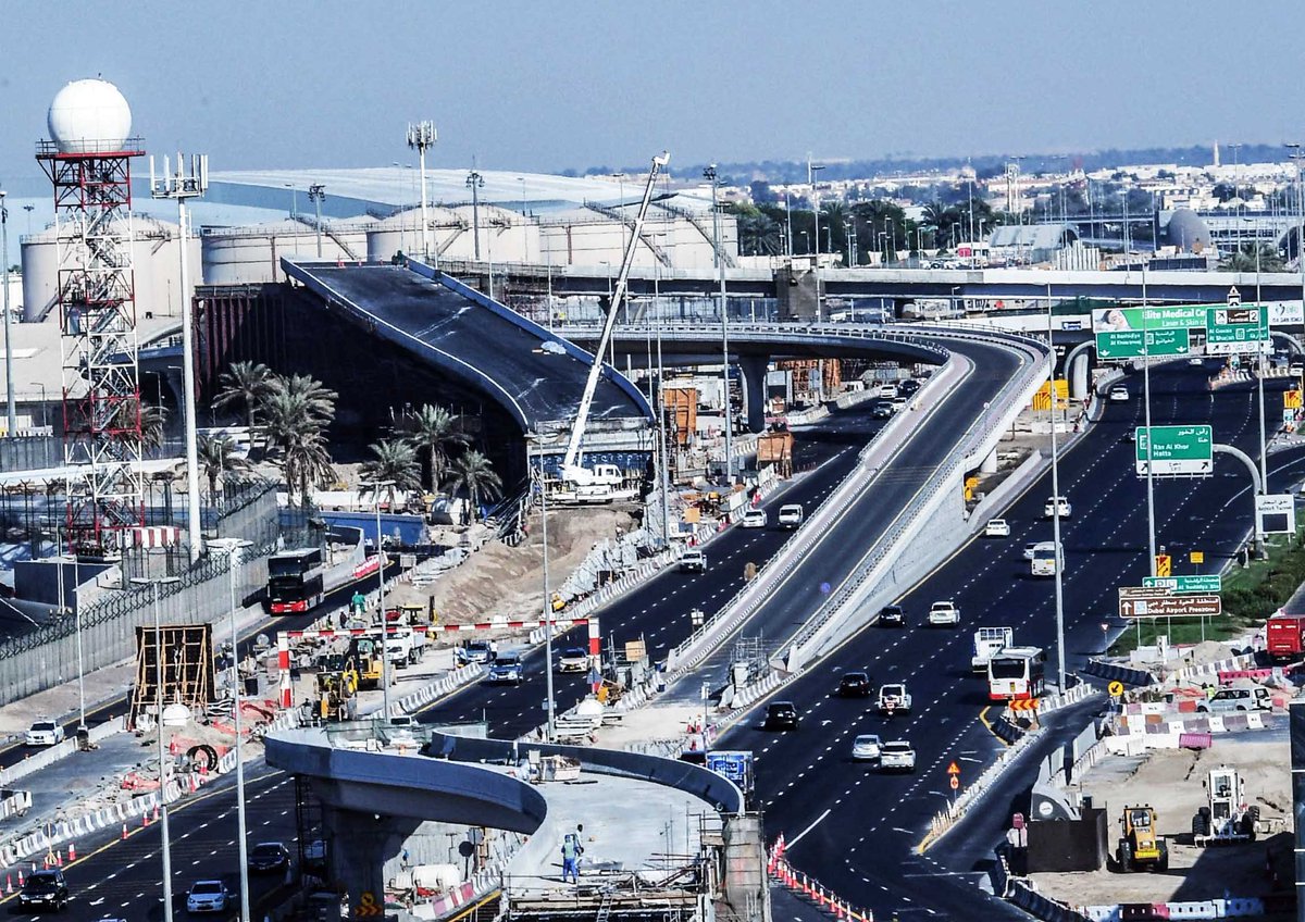 DXBMediaOffice's tweet photo. . @RTA_Dubai announces the opening of 3 new bridges as part of the Airport Street Improvement Project this Friday (27 April 2018). The bridges are expected to contribute considerably to easing the traffic flow. #Dubai 
 https://t.co/Po4n7yprFg https://t.co/E4dshyC6Ox