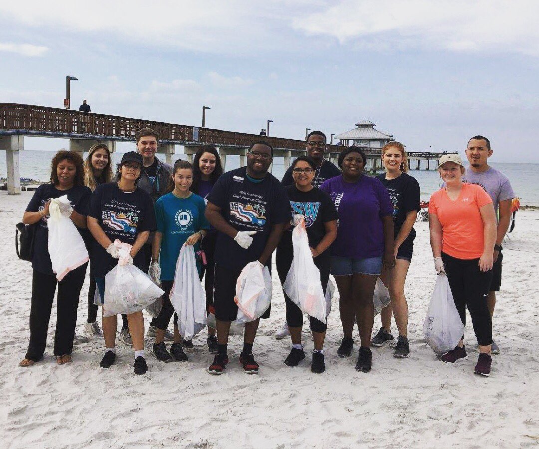 FSWCollege's tweet photo. #EarthDay Students cleaned up Fort Myers Beach this weekend with Keep Lee County Beautiful for the Great American Clean-Up. πβ»οΈ #FSWServes https://t.co/QGstv4kwwJ