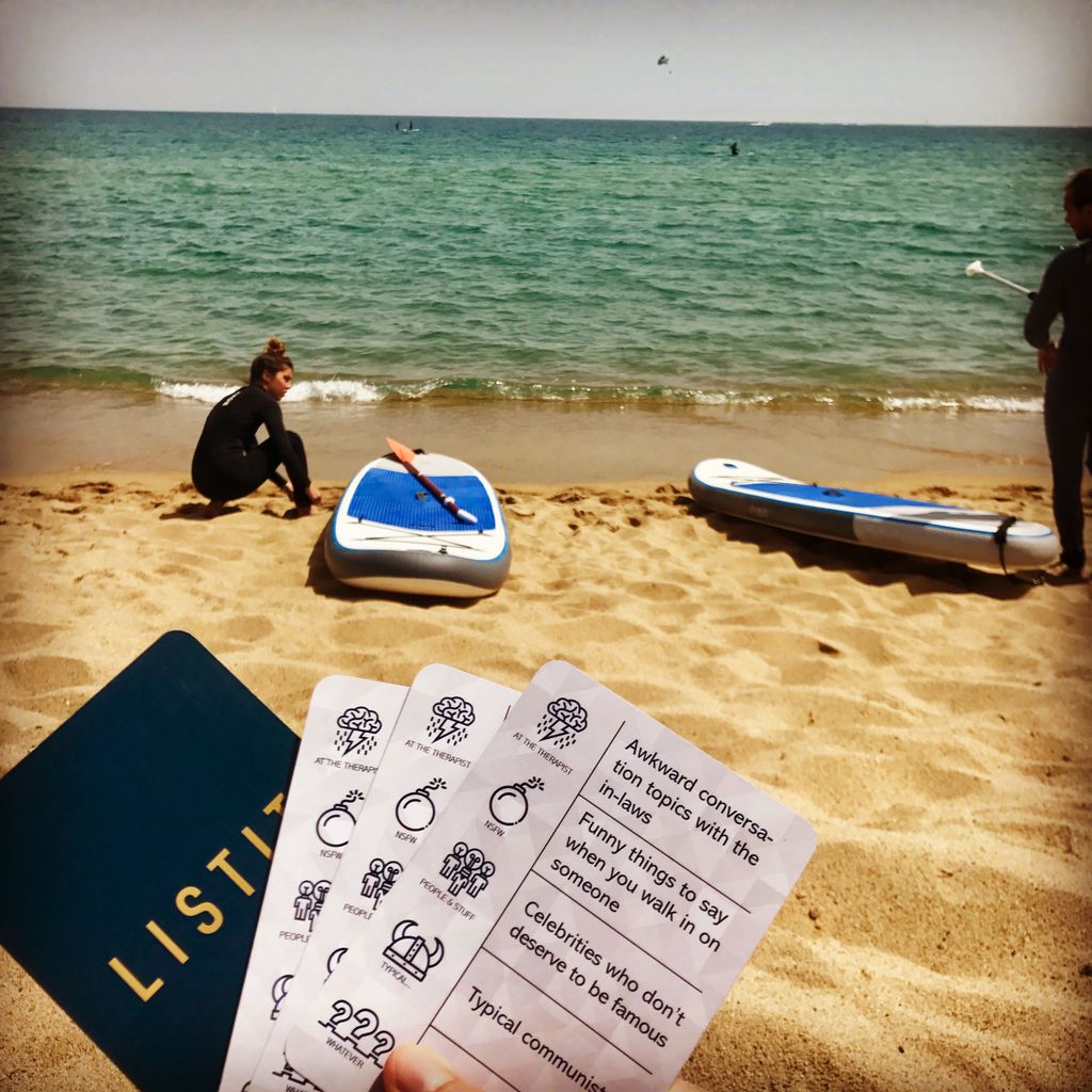 Can't decide whether to 🏄 or play Listit today? Don't worry, you can do both! #settled #perfectcombo #ListitOnTour #ListitGame