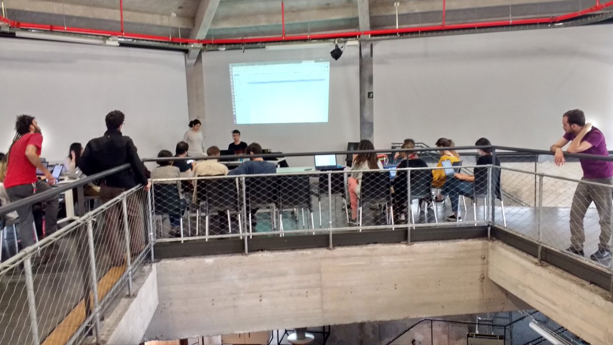 datalabx's tweet photo. Sin descanso dominical #jpd18 #datosods #datosturistificacion @montera34 https://t.co/HFzH25lgcG