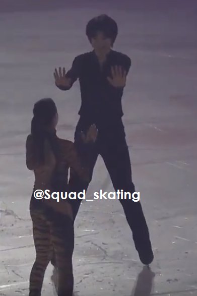 Squad_Skating's tweet photo. Alina Zagitova and Jun-hwan Cha Finale &amp; Closing 😍😍 #Icefantasia2018 #JunhwanCha #AlinaZagitova https://t.co/jCLDG8Zehc