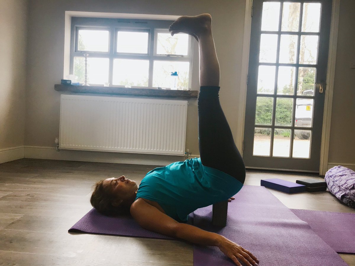MNezbedova's tweet photo. Restorative yoga in Yew tree studio. Join yogabatics every Sunday at 3pm 
Martina ☀️
#AlderlyEdgeRT https://t.co/vzCMw6KZrl